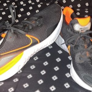 Nike Renew Run 'Total Orange'